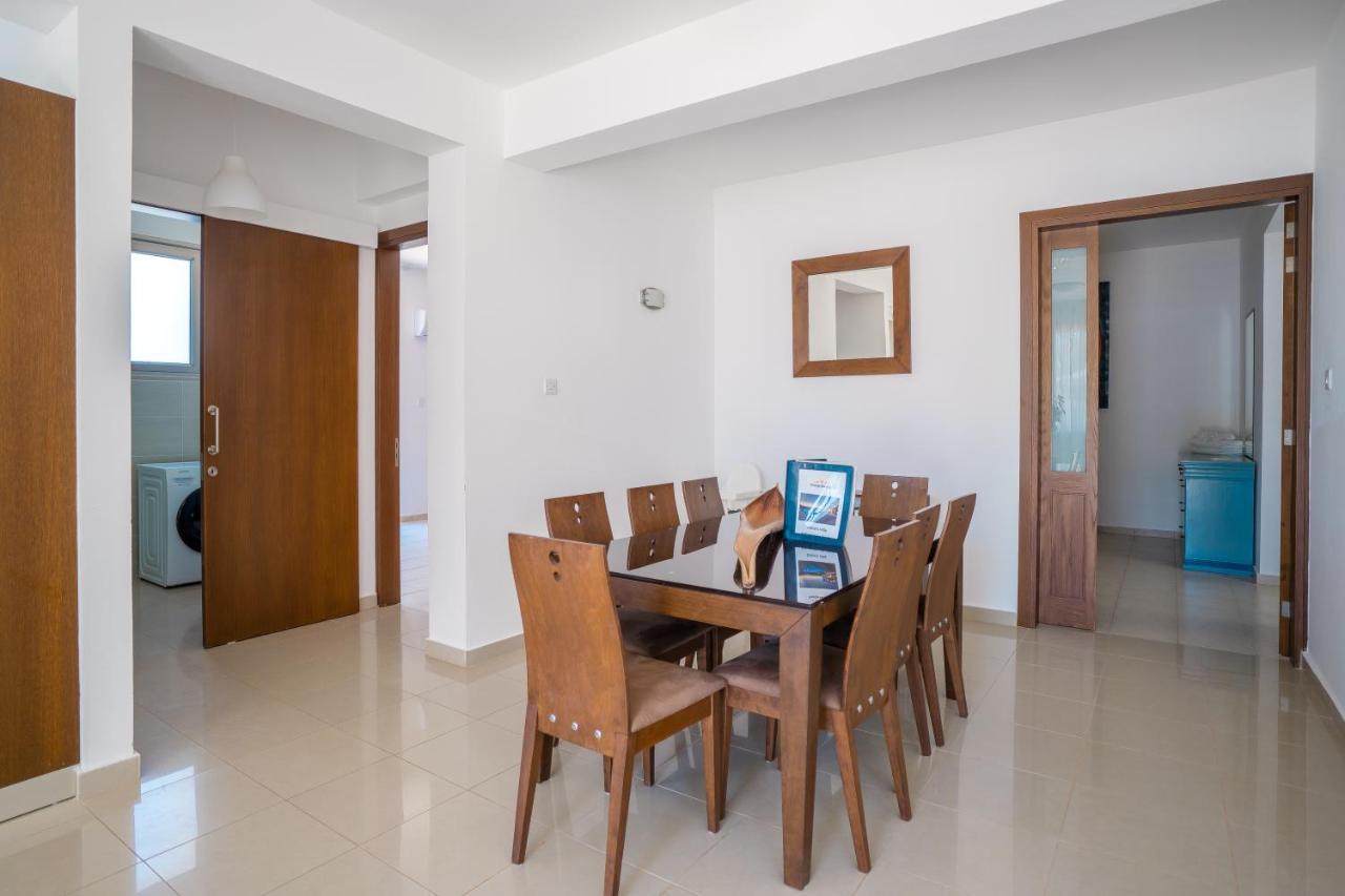 Oniros By Prestige Bookings 佩亚 外观 照片