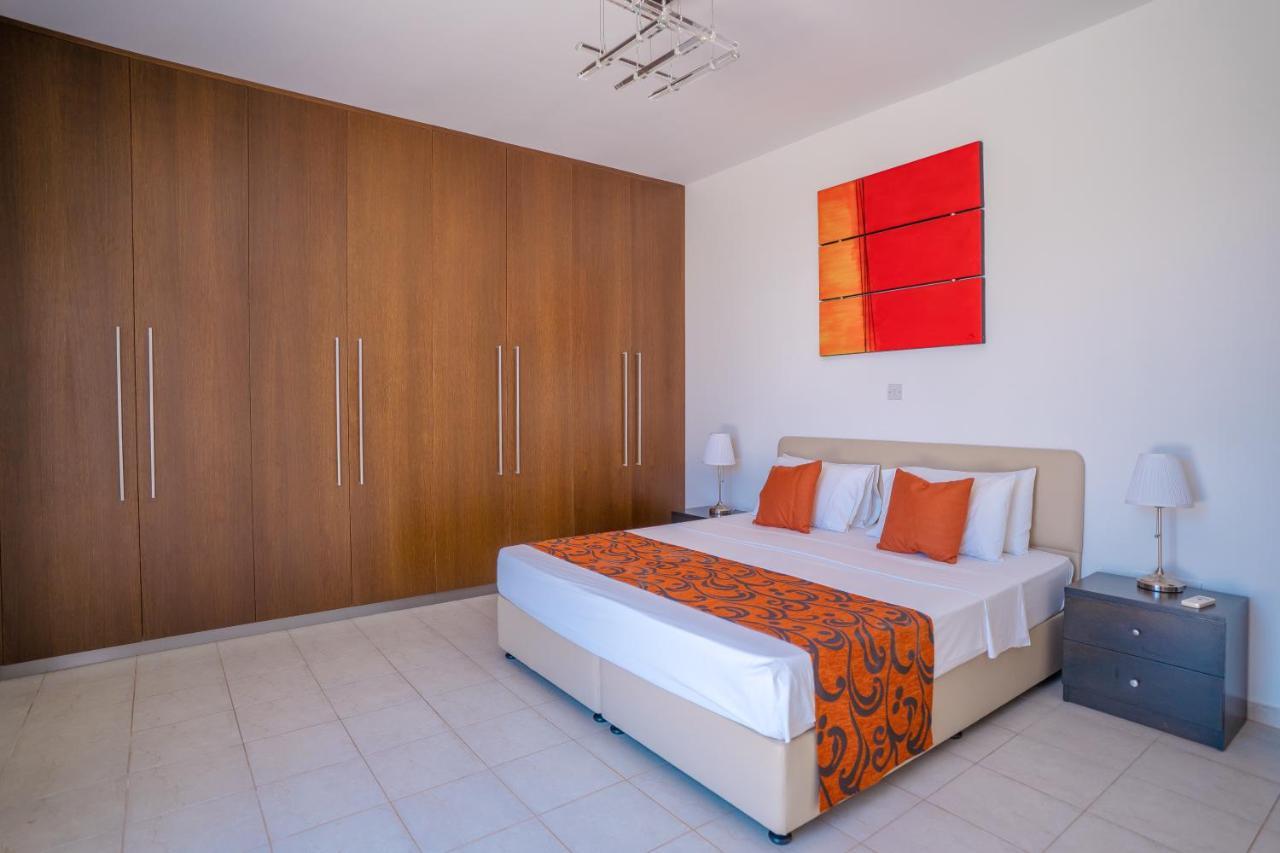 Oniros By Prestige Bookings 佩亚 外观 照片