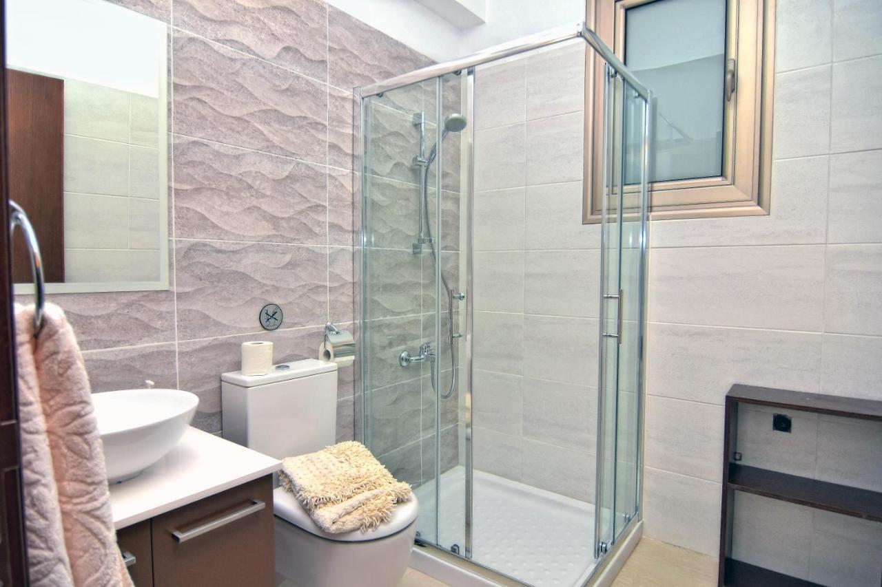 Oniros By Prestige Bookings 佩亚 外观 照片