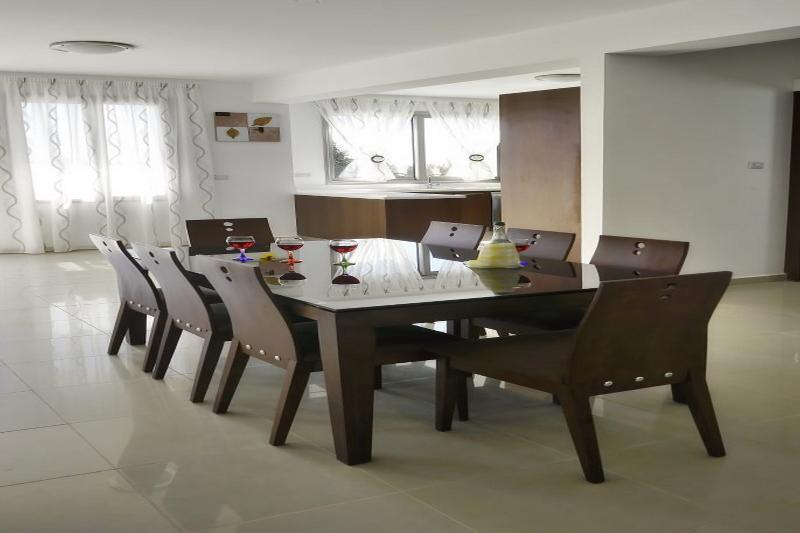 Oniros By Prestige Bookings 佩亚 外观 照片